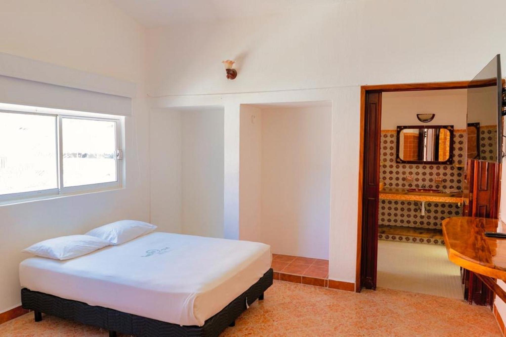 Hotel Rega Suites Guayabitos - Family & Kitchen Rincon de Guayabitos Exterior photo