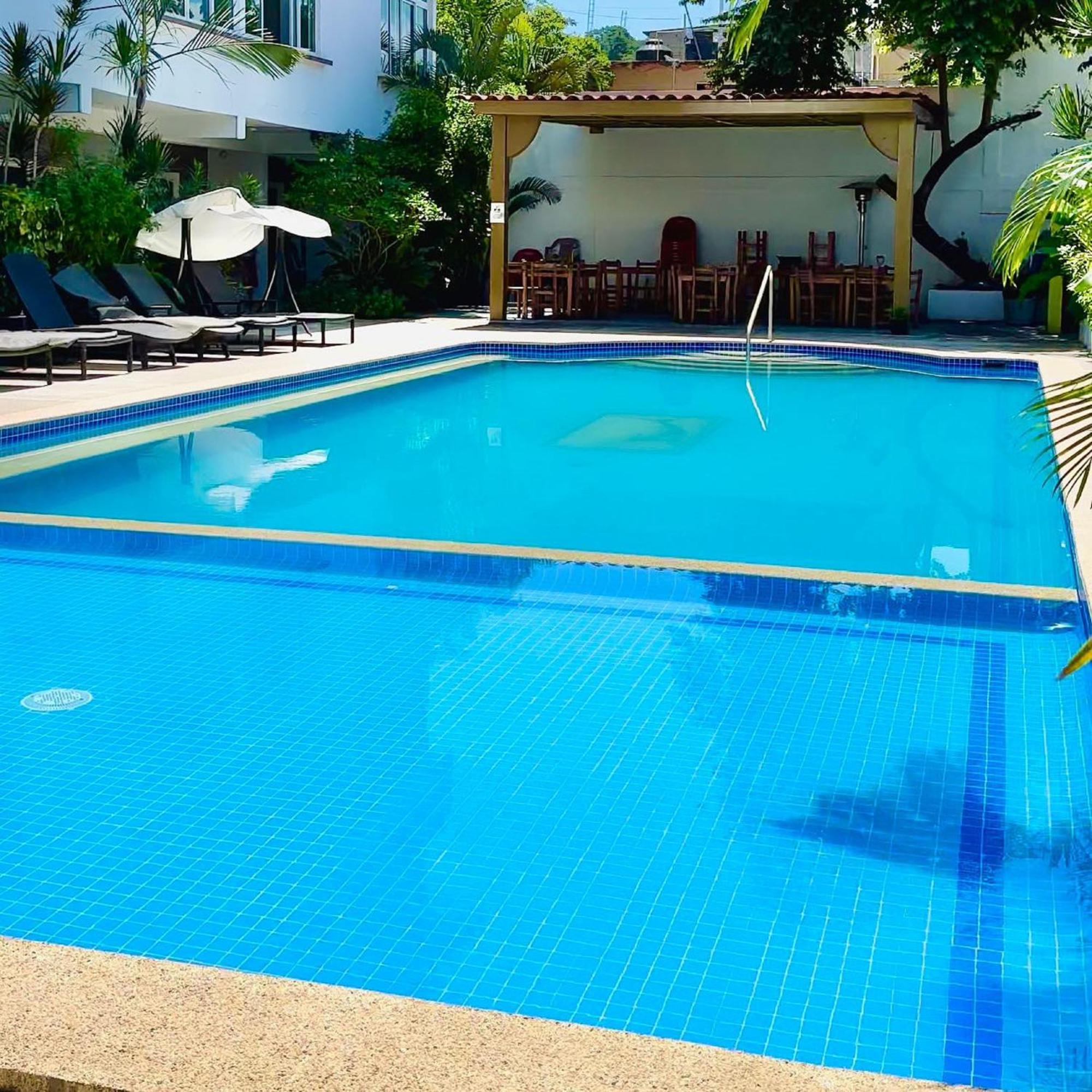 Hotel Rega Suites Guayabitos - Family & Kitchen Rincon de Guayabitos Exterior photo